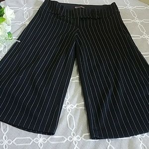 HOTKISS FLARE CAPRIS SIZE 5